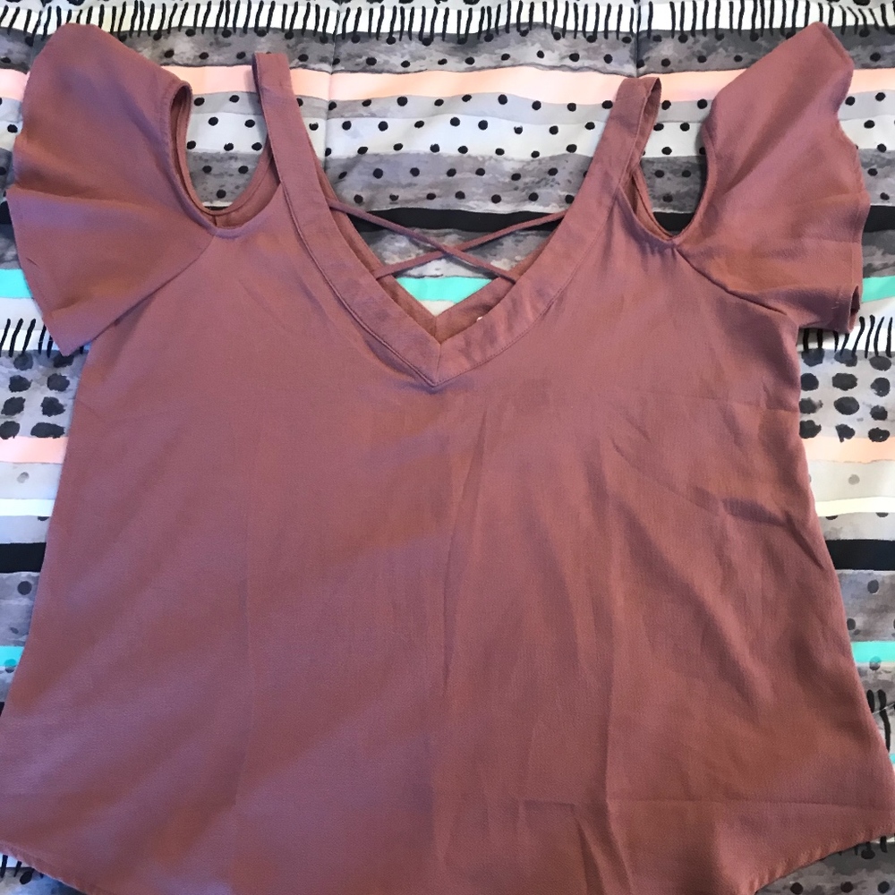 Off shoulder shirt